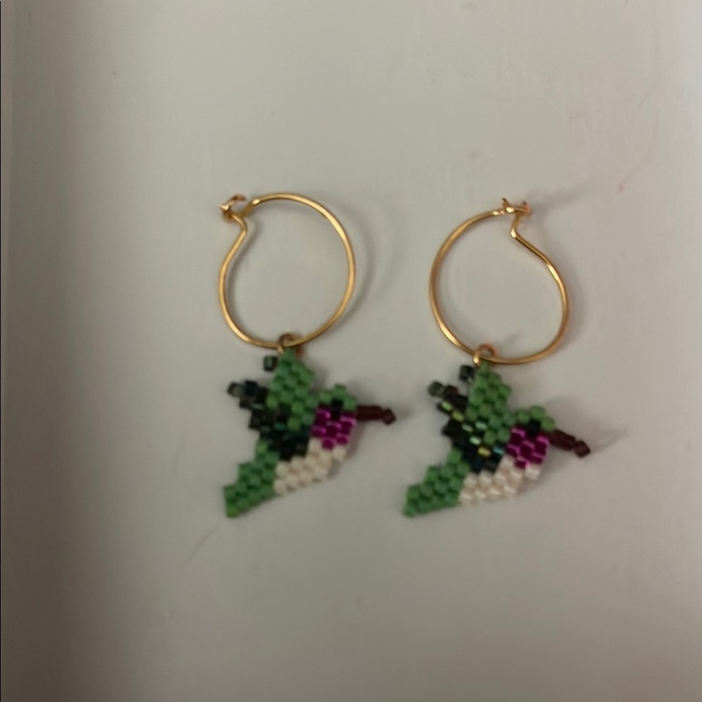 Elegant Hummingbird Beaded Earrings